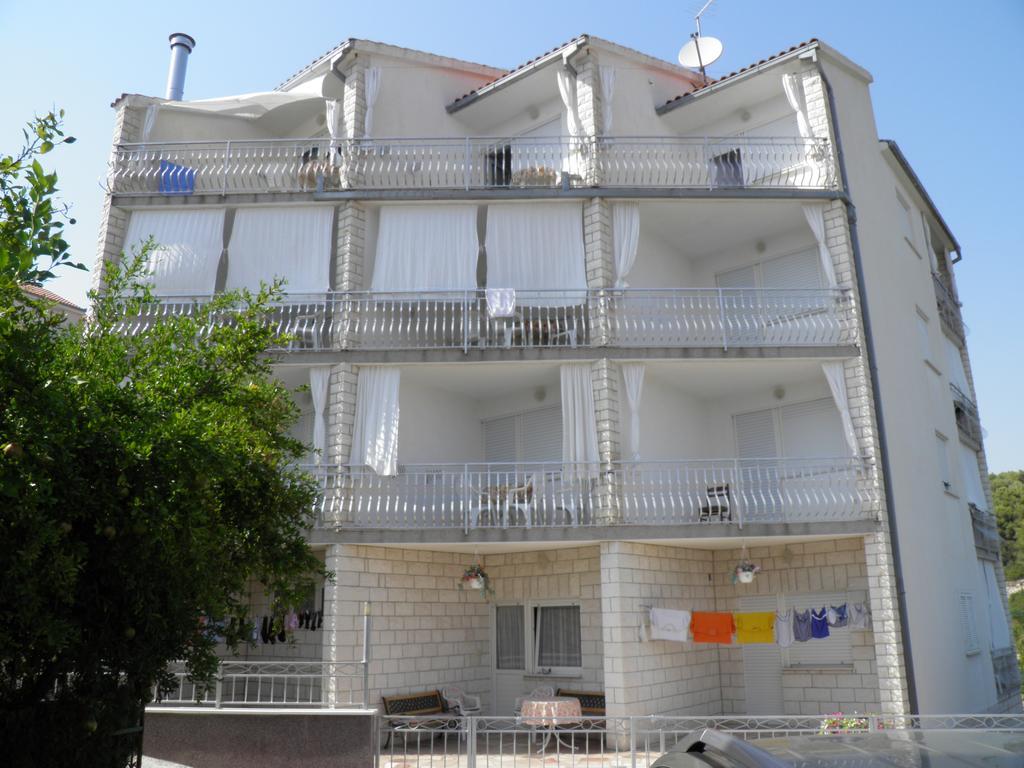 Apartments Horizont 特罗吉尔 外观 照片